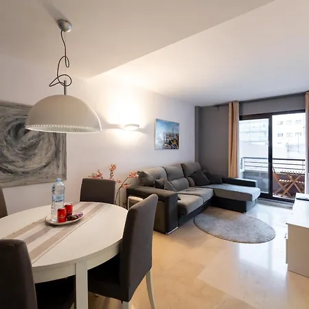 Comfy Downtown + Private Terrace Apartment