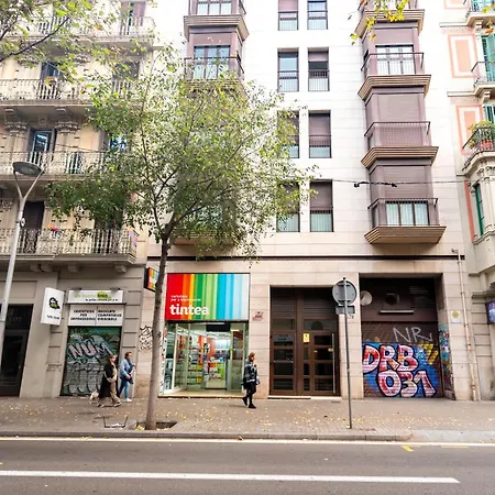 Comfy Downtown + Private Terrace