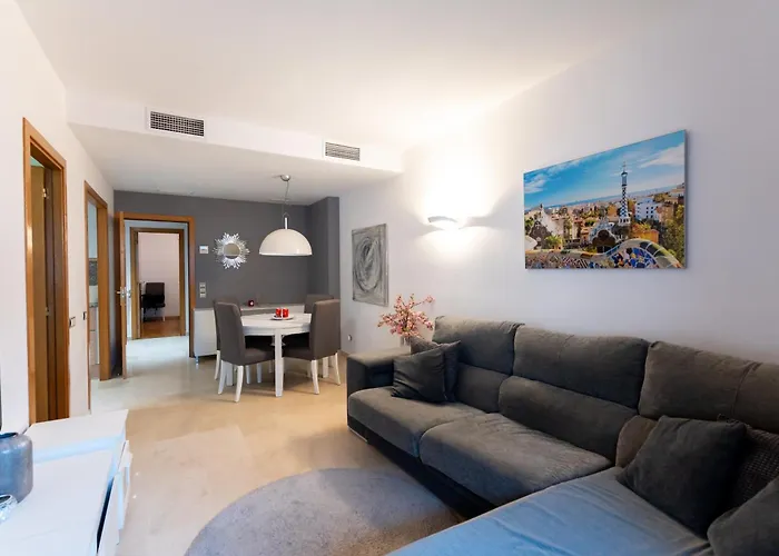 Comfy Downtown + Private Terrace Apartment *