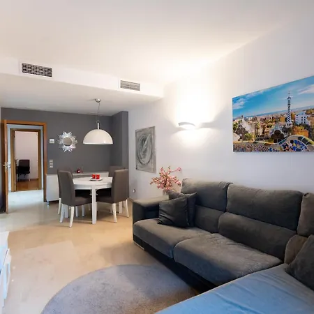 Comfy Downtown + Private Terrace 아파트 *